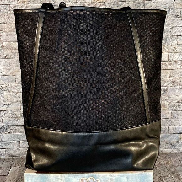 Victoria's Secret Black Mesh Tote Bag Pink Embroidered Letters Dual Handle - Picture 4 of 7